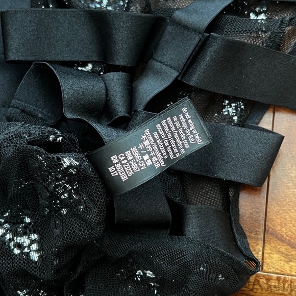 VICTORIAS SECRET - Mesh Strappy Bodysuit - Picture 3 of 5